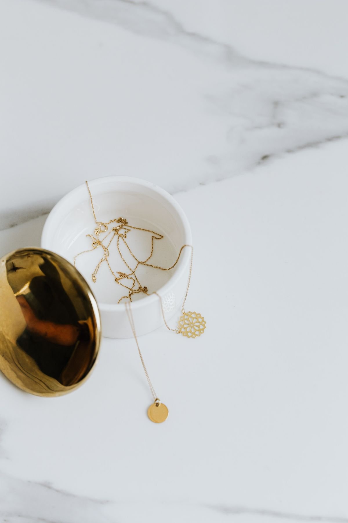 Ira Fine Jewellery — Everyday gold · price-transparent · D2C
